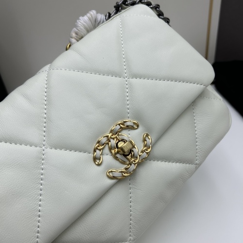 Cheap Chanel AAA Quality Messenger Bags For Women #1224045 Replica Wholesale [$96.00 USD] [ITEM#1224045] on Replica Chanel AAA Messenger Bags