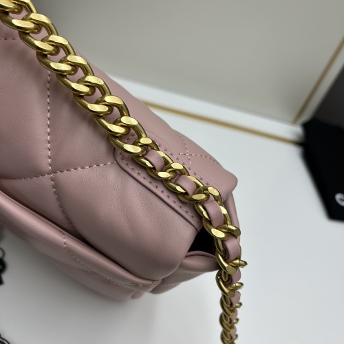 Cheap Chanel AAA Quality Messenger Bags For Women #1224046 Replica Wholesale [$96.00 USD] [ITEM#1224046] on Replica Chanel AAA Messenger Bags