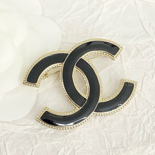 Cheap Chanel Brooches For Women #1224069 Replica Wholesale [$32.00 USD] [ITEM#1224069] on Replica Chanel Brooches