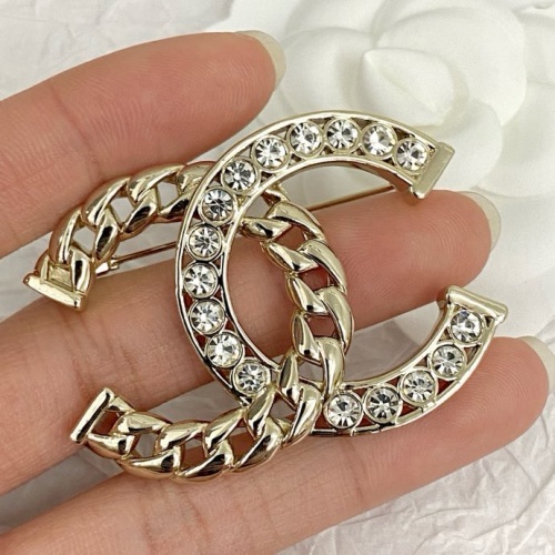 Cheap Chanel Brooches For Women #1224074 Replica Wholesale [$34.00 USD] [ITEM#1224074] on Replica Chanel Brooches