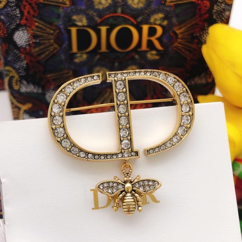 Cheap Christian Dior Brooches For Women #1224079 Replica Wholesale [$29.00 USD] [ITEM#1224079] on Replica Christian Dior Brooches