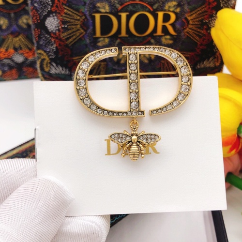 Cheap Christian Dior Brooches For Women #1224079 Replica Wholesale [$29.00 USD] [ITEM#1224079] on Replica Christian Dior Brooches