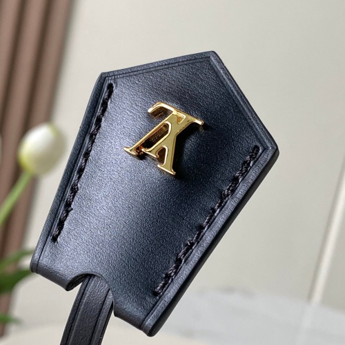 Cheap Louis Vuitton AAA Quality Messenger Bags For Women #1224209 Replica Wholesale [$192.00 USD] [ITEM#1224209] on Replica Louis Vuitton AAA Quality Messenger Bags