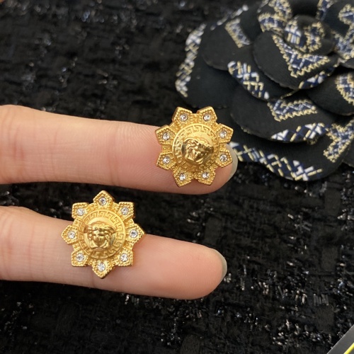 Cheap Versace Earrings For Women #1224303 Replica Wholesale [$29.00 USD] [ITEM#1224303] on Replica Versace Earrings