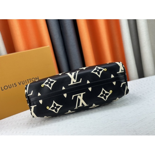 Cheap Louis Vuitton AAA Quality Shoulder Bags For Women #1224401 Replica Wholesale [$72.00 USD] [ITEM#1224401] on Replica Louis Vuitton AAA Quality Shoulder Bags