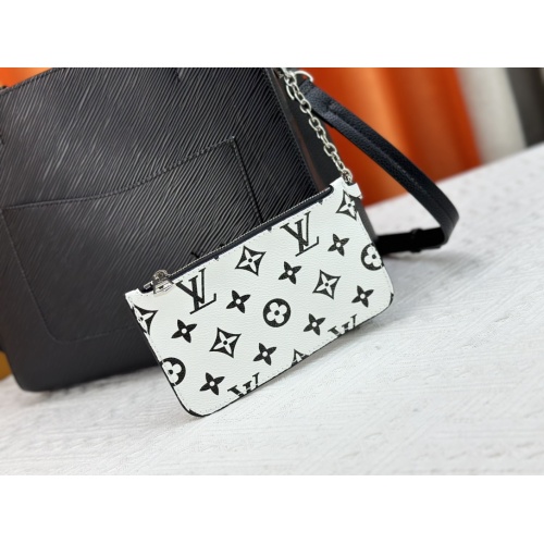 Cheap Louis Vuitton AAA Quality Handbags For Women #1224462 Replica Wholesale [$76.00 USD] [ITEM#1224462] on Replica Louis Vuitton AAA Quality Handbags