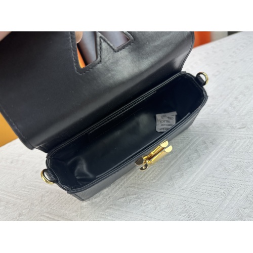 Cheap Louis Vuitton AAA Quality Messenger Bags For Women #1224496 Replica Wholesale [$72.00 USD] [ITEM#1224496] on Replica Louis Vuitton AAA Quality Messenger Bags