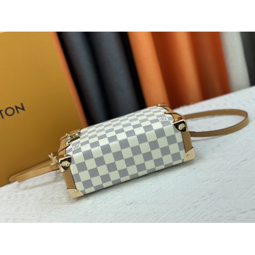 Cheap Louis Vuitton AAA Quality Messenger Bags For Unisex #1224526 Replica Wholesale [$72.00 USD] [ITEM#1224526] on Replica Louis Vuitton AAA Quality Messenger Bags