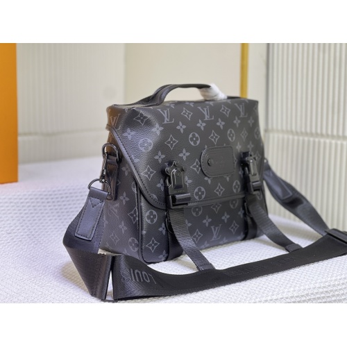 Cheap Louis Vuitton AAA Man Messenger Bags #1224574 Replica Wholesale [$82.00 USD] [ITEM#1224574] on Replica Louis Vuitton AAA Man Messenger Bags