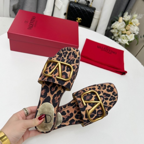 Cheap Valentino Slippers For Women #1224631 Replica Wholesale [$82.00 USD] [ITEM#1224631] on Replica Valentino Slippers