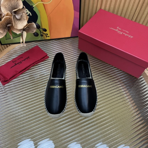 Cheap Salvatore Ferragamo Casual Shoes For Women #1224848 Replica Wholesale [$102.00 USD] [ITEM#1224848] on Replica Salvatore Ferragamo Casual Shoes