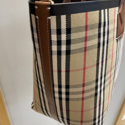 Cheap Burberry AAA Quality Shoulder Bags For Women #1225082 Replica Wholesale [$160.00 USD] [ITEM#1225082] on Replica Burberry AAA Quality Shoulder Bags