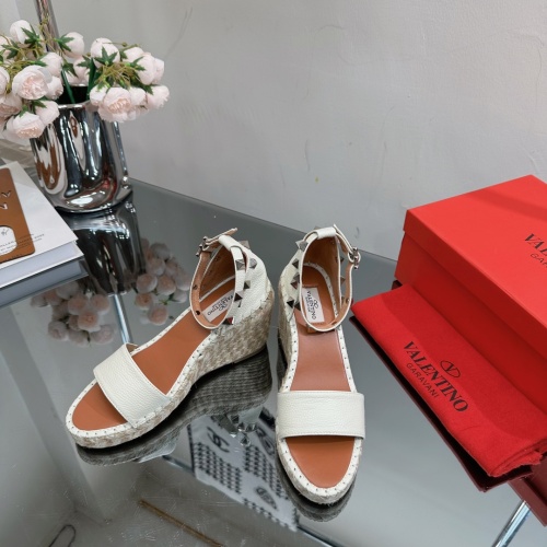 Cheap Valentino Sandal For Women #1225203 Replica Wholesale [$108.00 USD] [ITEM#1225203] on Replica Valentino Sandal