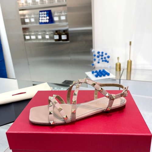 Cheap Valentino Sandal For Women #1225224 Replica Wholesale [$92.00 USD] [ITEM#1225224] on Replica Valentino Sandal