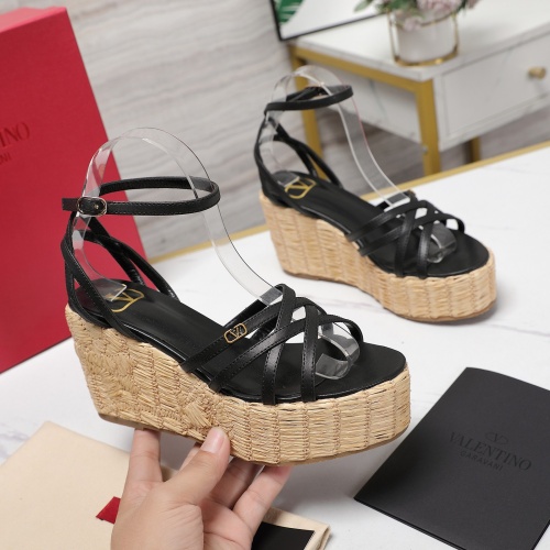 Cheap Valentino Sandal For Women #1225378 Replica Wholesale [$112.00 USD] [ITEM#1225378] on Replica Valentino Sandal