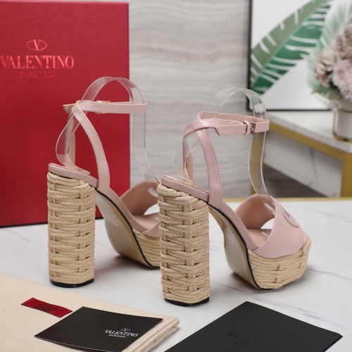 Cheap Valentino Sandal For Women #1225385 Replica Wholesale [$118.00 USD] [ITEM#1225385] on Replica Valentino Sandal