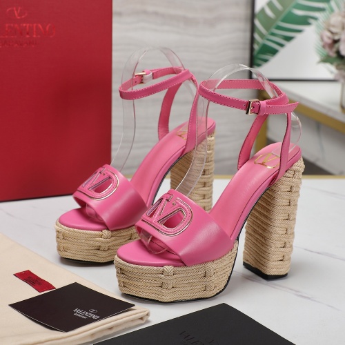 Cheap Valentino Sandal For Women #1225386 Replica Wholesale [$118.00 USD] [ITEM#1225386] on Replica Valentino Sandal