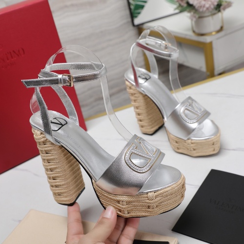 Cheap Valentino Sandal For Women #1225390 Replica Wholesale [$118.00 USD] [ITEM#1225390] on Replica Valentino Sandal