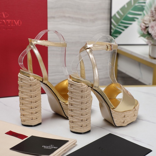 Cheap Valentino Sandal For Women #1225391 Replica Wholesale [$118.00 USD] [ITEM#1225391] on Replica Valentino Sandal