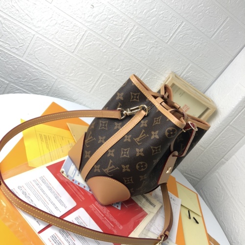 Cheap Louis Vuitton AAA Quality Messenger Bags For Women #1225443 Replica Wholesale [$76.00 USD] [ITEM#1225443] on Replica Louis Vuitton AAA Quality Messenger Bags