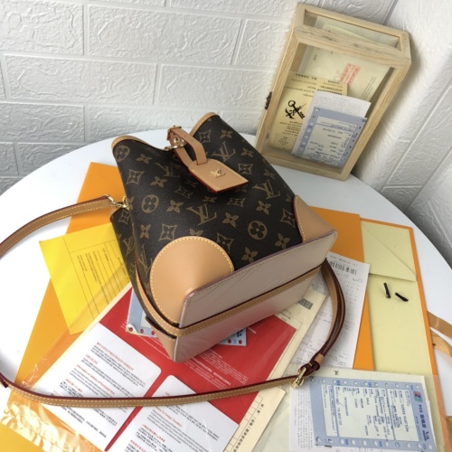 Cheap Louis Vuitton AAA Quality Messenger Bags For Women #1225443 Replica Wholesale [$76.00 USD] [ITEM#1225443] on Replica Louis Vuitton AAA Quality Messenger Bags