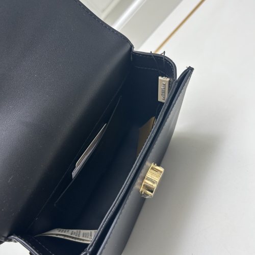 Cheap Burberry AAA Quality Messenger Bags For Women #1225791 Replica Wholesale [$115.00 USD] [ITEM#1225791] on Replica Burberry AAA Messenger Bags