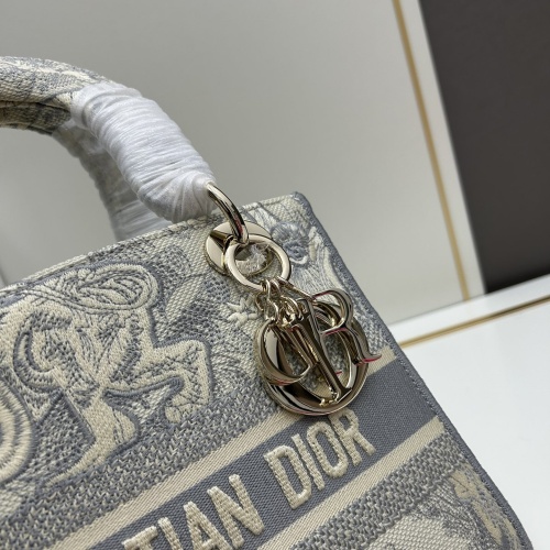 Cheap Christian Dior AAA Quality Handbags For Women #1225792 Replica Wholesale [$122.00 USD] [ITEM#1225792] on Replica Christian Dior AAA Handbags