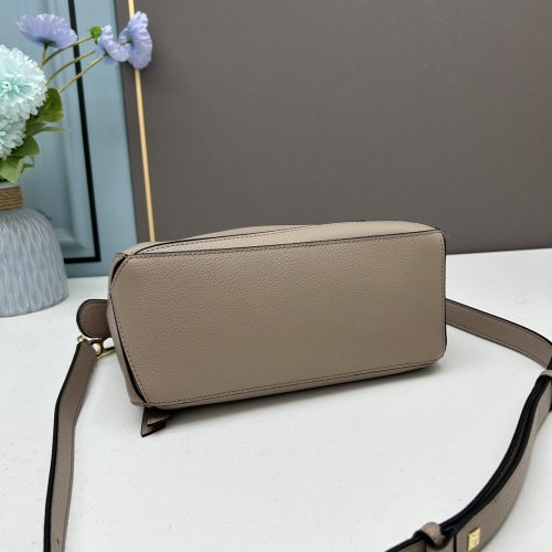 Cheap LOEWE AAA Quality Messenger Bags For Women #1225875 Replica Wholesale [$128.00 USD] [ITEM#1225875] on Replica LOEWE AAA Messenger Bags