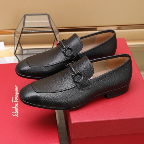 Cheap Salvatore Ferragamo Leather Shoes For Men #1226124 Replica Wholesale [$122.00 USD] [ITEM#1226124] on Replica Salvatore Ferragamo Leather Shoes