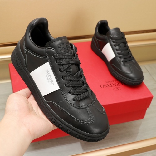 Cheap Valentino Casual Shoes For Men #1226374 Replica Wholesale [$96.00 USD] [ITEM#1226374] on Replica Valentino Casual Shoes