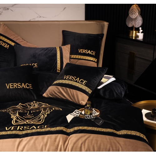 Cheap Versace Bedding #1226581 Replica Wholesale [$140.00 USD] [ITEM#1226581] on Replica Versace Bedding