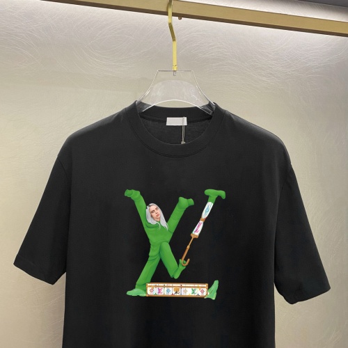 Cheap Louis Vuitton LV T-Shirts Short Sleeved For Unisex #1226816 Replica Wholesale [$25.00 USD] [ITEM#1226816] on Replica Louis Vuitton LV T-Shirts