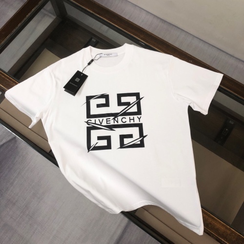 Cheap Givenchy T-Shirts Short Sleeved For Unisex #1228056 Replica Wholesale [$40.00 USD] [ITEM#1228056] on Replica Givenchy T-Shirts