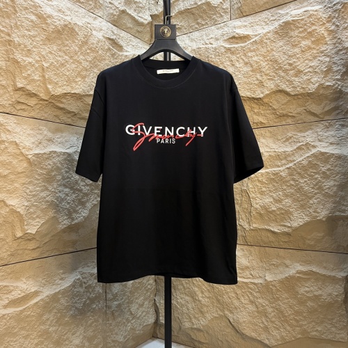 Cheap Givenchy T-Shirts Short Sleeved For Unisex #1228066 Replica Wholesale [$40.00 USD] [ITEM#1228066] on Replica Givenchy T-Shirts