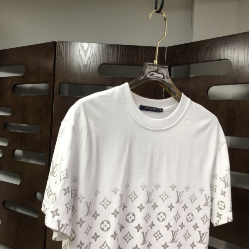 Cheap Louis Vuitton LV Tracksuits Short Sleeved For Men #1228269 Replica Wholesale [$60.00 USD] [ITEM#1228269] on Replica Louis Vuitton LV Tracksuits