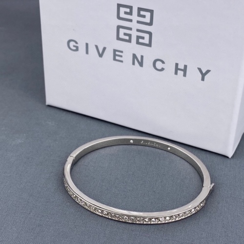 Cheap Givenchy Bracelets #1228373 Replica Wholesale [$42.00 USD] [ITEM#1228373] on Replica Givenchy Bracelets