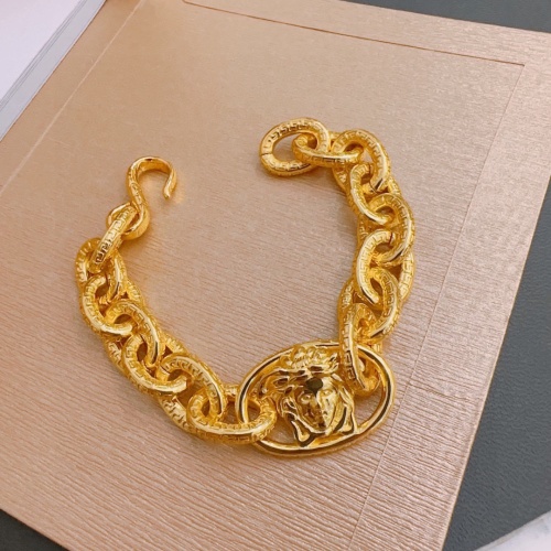 Cheap Versace Bracelets #1228744 Replica Wholesale [$56.00 USD] [ITEM#1228744] on Replica Versace Bracelets