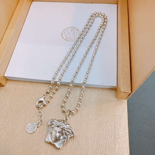 Cheap Versace Necklaces #1228751 Replica Wholesale [$42.00 USD] [ITEM#1228751] on Replica Versace Necklaces