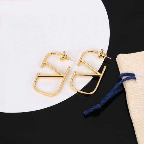 Cheap Valentino Earrings For Women #1228888 Replica Wholesale [$25.00 USD] [ITEM#1228888] on Replica Valentino Earrings