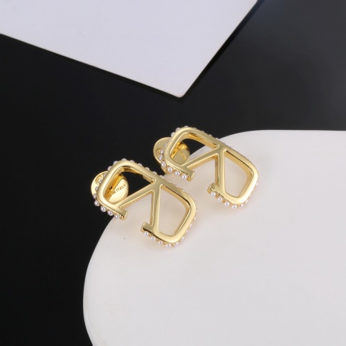 Cheap Valentino Earrings For Women #1228889 Replica Wholesale [$25.00 USD] [ITEM#1228889] on Replica Valentino Earrings