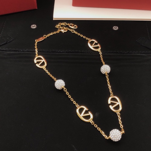 Cheap Valentino Necklaces For Women #1228992 Replica Wholesale [$36.00 USD] [ITEM#1228992] on Replica Valentino Necklaces