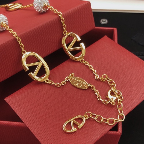 Cheap Valentino Necklaces For Women #1228992 Replica Wholesale [$36.00 USD] [ITEM#1228992] on Replica Valentino Necklaces