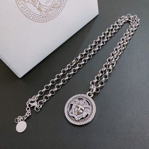 Cheap Versace Necklaces #1229093 Replica Wholesale [$48.00 USD] [ITEM#1229093] on Replica Versace Necklaces