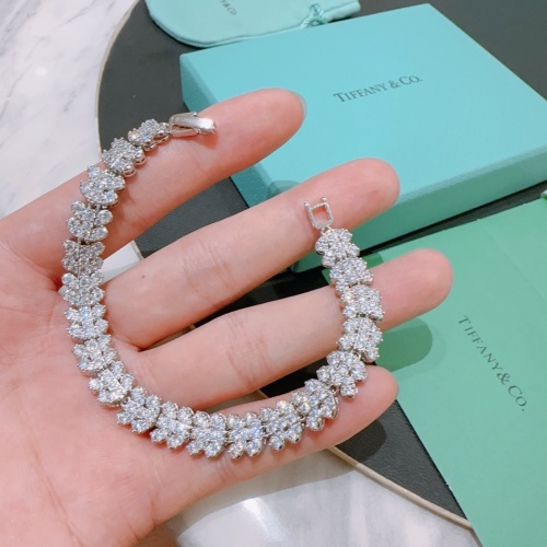 Cheap Tiffany Bracelets For Women #1229321 Replica Wholesale [$45.00 USD] [ITEM#1229321] on Replica Tiffany Bracelets