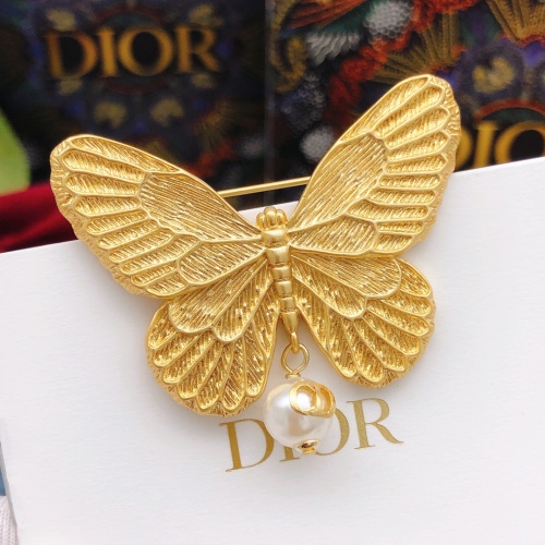 Cheap Christian Dior Brooches For Women #1229355 Replica Wholesale [$29.00 USD] [ITEM#1229355] on Replica Christian Dior Brooches