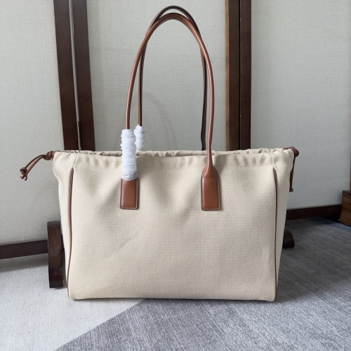 Cheap Celine AAA Quality Shoulder Bags For Women #1229415 Replica Wholesale [$205.00 USD] [ITEM#1229415] on Replica Celine AAA Quality Shoulder Bags