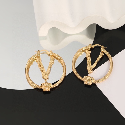 Cheap Versace Earrings For Women #1229513 Replica Wholesale [$29.00 USD] [ITEM#1229513] on Replica Versace Earrings