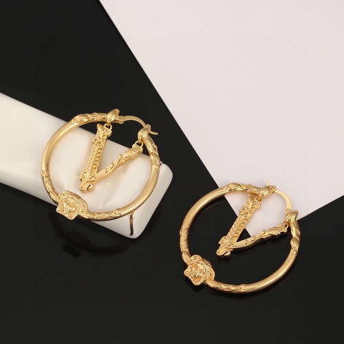 Cheap Versace Earrings For Women #1229513 Replica Wholesale [$29.00 USD] [ITEM#1229513] on Replica Versace Earrings