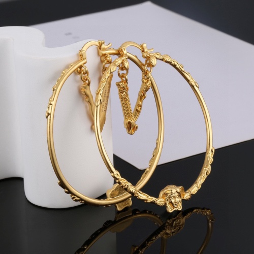 Cheap Versace Earrings For Women #1229514 Replica Wholesale [$34.00 USD] [ITEM#1229514] on Replica Versace Earrings