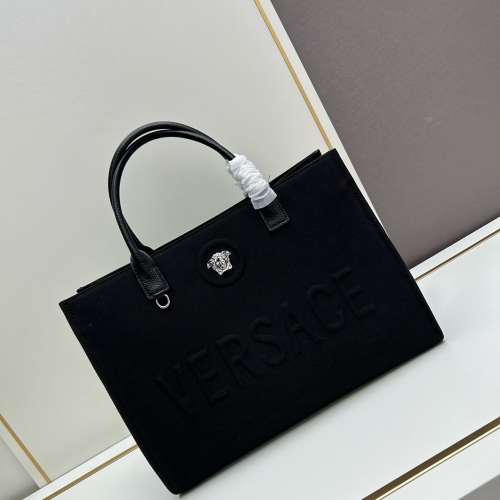 Cheap Versace AAA Quality Handbags For Women #1229661 Replica Wholesale [$190.00 USD] [ITEM#1229661] on Replica Versace AAA Quality Handbags